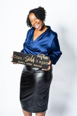 Angel Jones - VRP Virtual Properties Realty