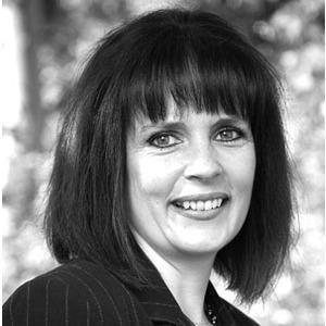 Dena Luthi, Associate Broker