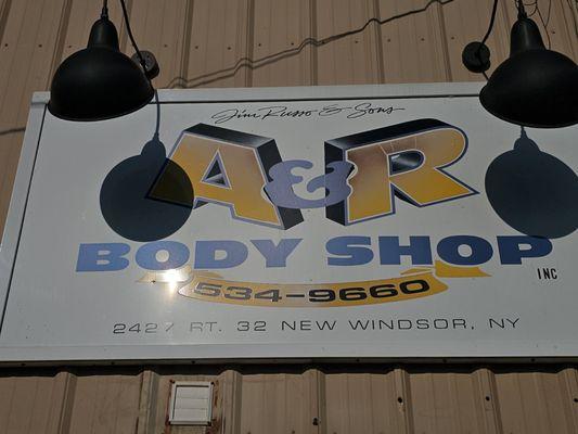 A & R Body Shop