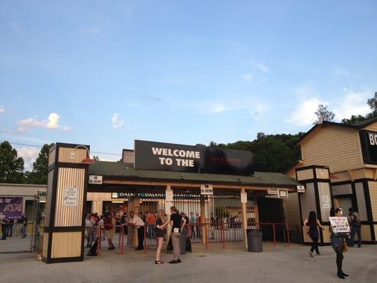 I get to see Rise Against!