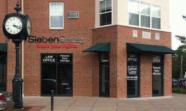 Convenient downtown Lakeville office