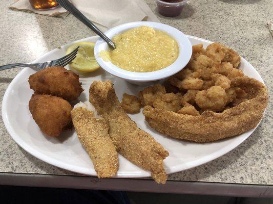 The Driftwood Family Restaurant