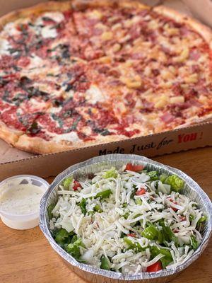 We L(・‿・)VE their fresh garden salad and pizza @ #Bala'sPizza. The staff/owners are wonderful too! #Supportlocal