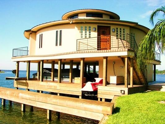 Dockside Boat Lifts