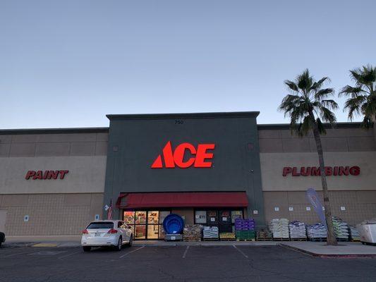 Ruggiero's Ace Hardware - Gilbert