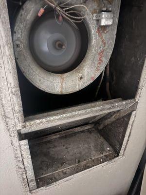 Air cover wont stay on, no matter how much they tried to drilled in to the already damaged wall.