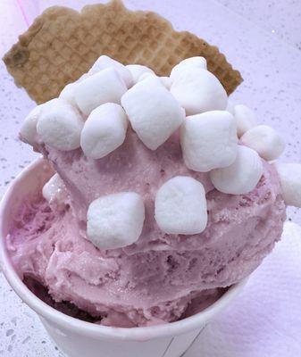 Strawberry Cheesecake with marshmallows