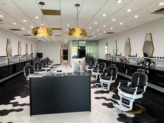 Elevation Grooming Lounge