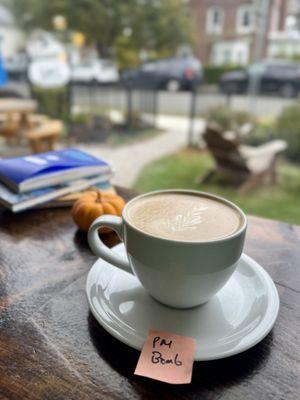 2 Alices Coffee Lounge