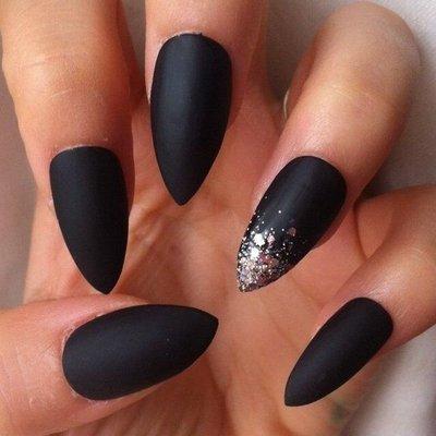 Diamond Hair & Nails