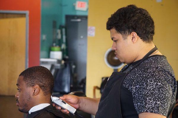 Loosenz Barber & Beauty Shop