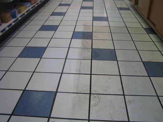 Another shot of tile cleaning in progress. This was in a gas station. Imagine what we can do in your home!