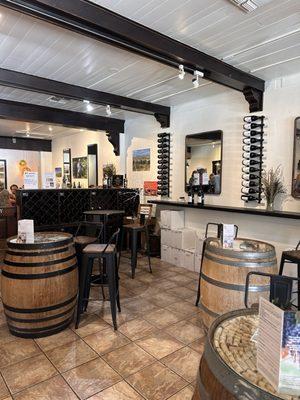 Lucas & Lewellen Vineyards Tasting Room