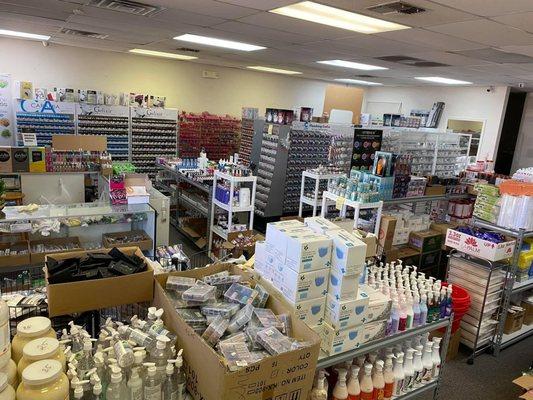 Open 7 days a week
Monday to Saturday 9am to 6pm
Sunday 10am to 5pm
Accept cash,Venmo,zelle,cash App, credit card