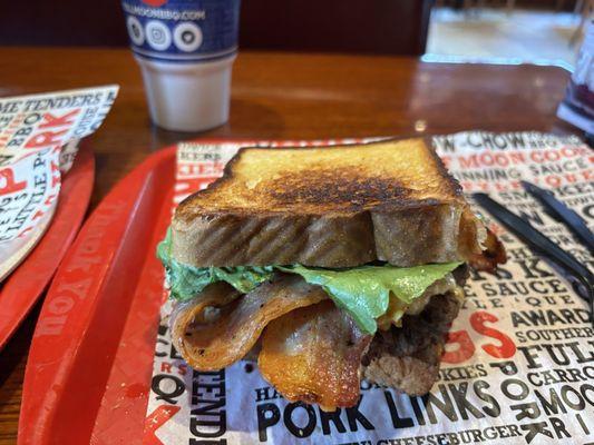 Bacon cheeseburger w pimento cheese and bacon. very good!