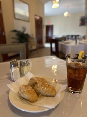 Complementary garlic bread, very good!