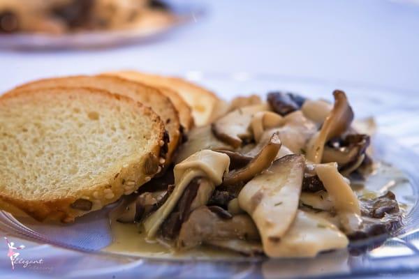 Hamakua Mushrooms sauteed in a kaffir lime butter sauce. Yummy!