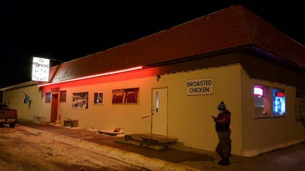 The Grand Bar & Grill