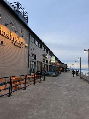 Ye Olde Curiosity Shop