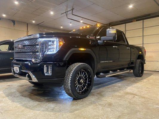 Legends Wheel & Tire