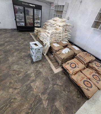 Johreb African store