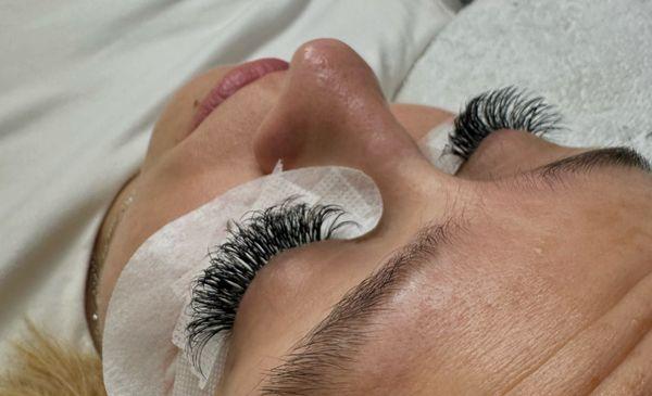 Full volume of lashes extensions
