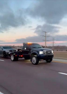 SKYLINE TOWING
