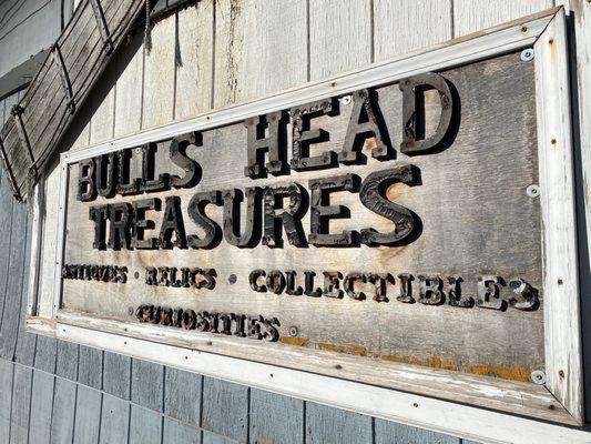 Bulls Head Treasures