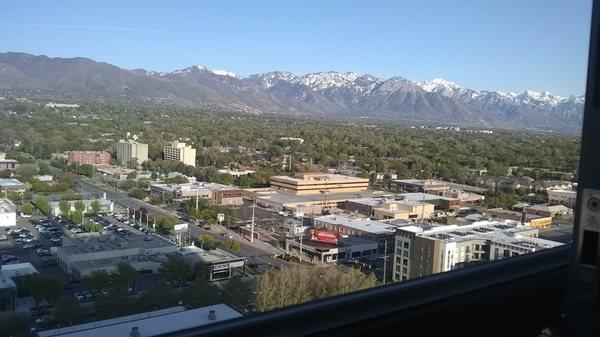 this is Salt Lake City.  Those are the Wasatch Mountains.  When it's hot, go to the mountains.  When it snows, go to the mountains