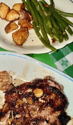 Merrill's Colonial Inn