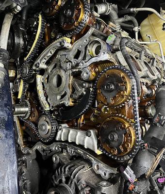 8 Mile Auto Center-Brakes & Mufflers