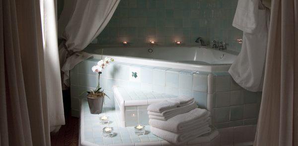 All guest rooms have private bathrooms with tubs and/or showers. Some guest rooms are equipped with jetted and jacuzzi tubs