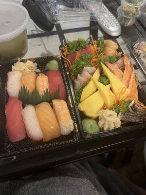 Sashimi combo. Supposed to be 30 pieces of sashimi.