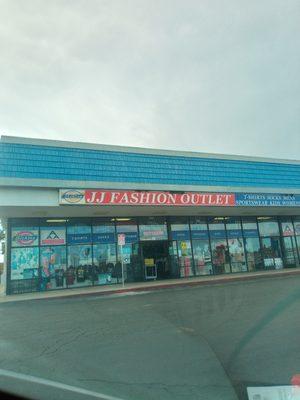 J J Fashion Outlet