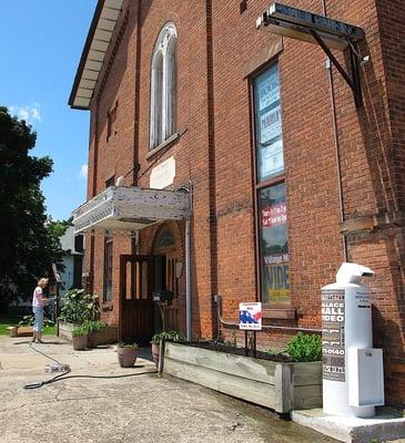 In the Old Church Mall with Heavy Metal Records, Maria's Mexican Restaurant, Surviving Naturally, Used Books Store, Scentsy and more.