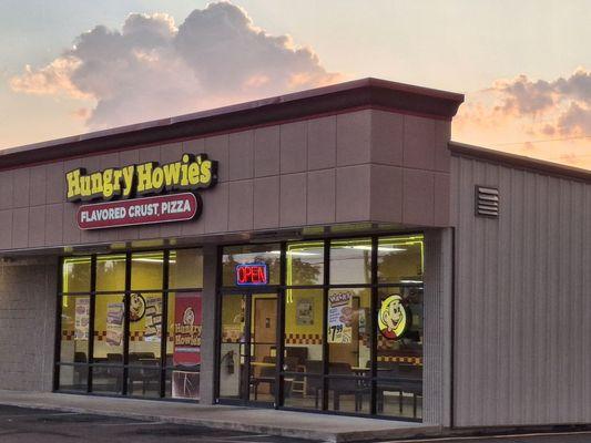 Hungry Howie's Pizza & Subs