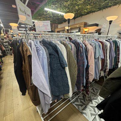 Pop-up Vintage 287 7th Ave - Some label selections are clustered