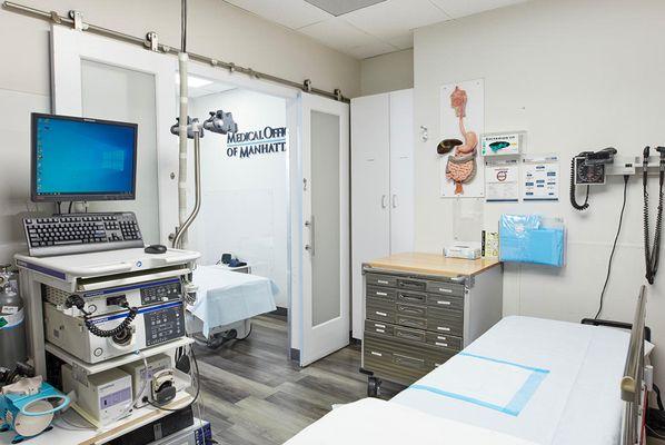 MOM 65th Street GI suite exam room