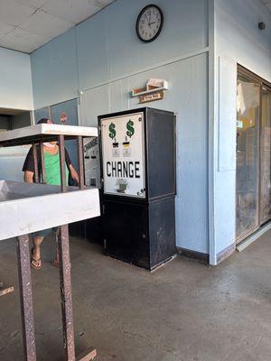 Takes $1, $5, $10 & $20