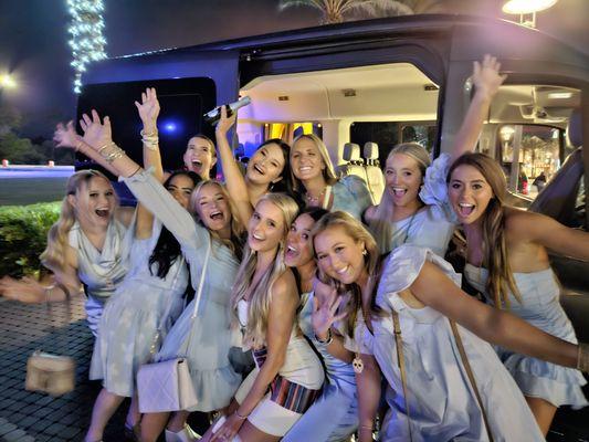 T - Taxi Airport & Limo Now