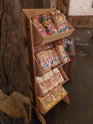 Splash Mountain Shop