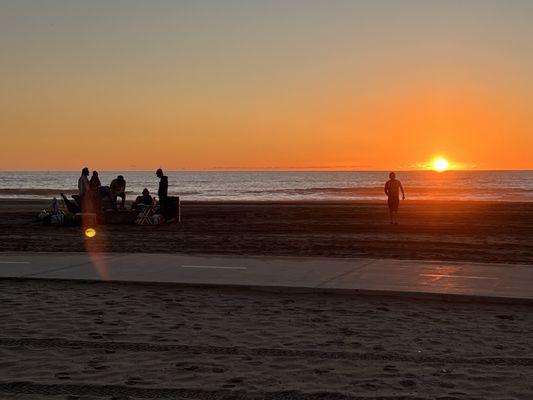Dockweiler State Beach