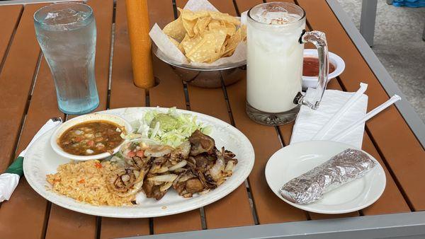 Los Abuelos Mexican Grill