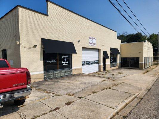 Paw Paw’s Stang Stable