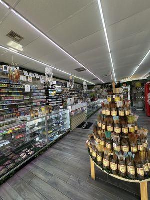 Vape & smoke shop lobby