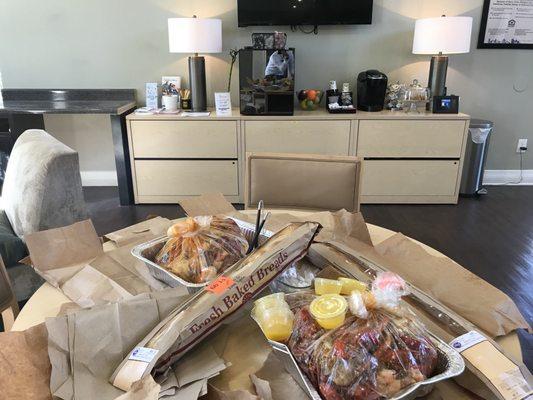 This is by far the BEST seafood I've ever ate in Georgia. This reminds me of the Authentic New Orleans style and taste. Butter garlic