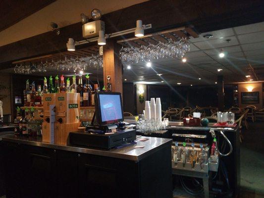 Finnegan's 19th hole bar!!