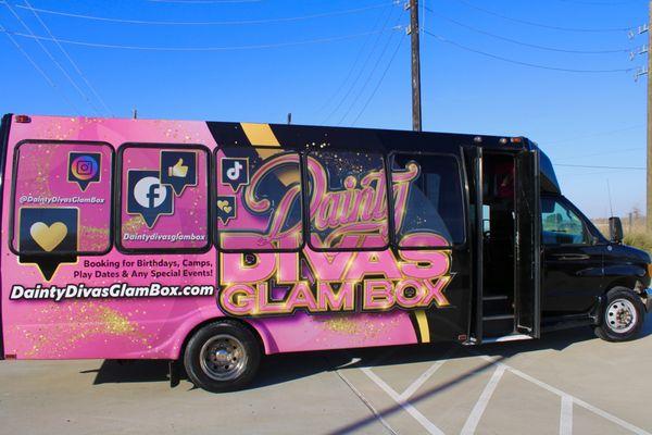 Dainty Divas Glam Box