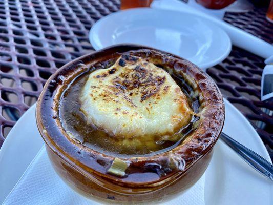 Roadies Restaurant and Bar