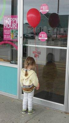 A 3 year old girl's heart broken because you were closed with no explanation, despite the business hours were noon to 9.
